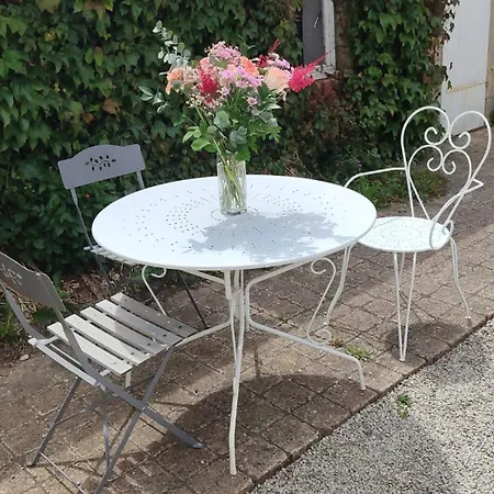 Le Jardin Poulard Bed and breakfast Aignerville