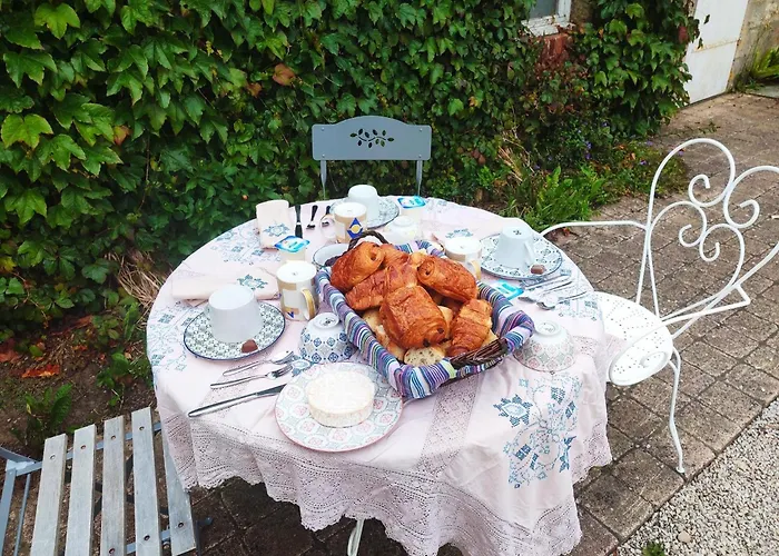 Le Jardin Poulard Bed & Breakfast Aignerville